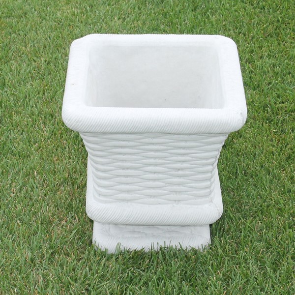 A square planter with a nice and simple weave pattern on the exterior
