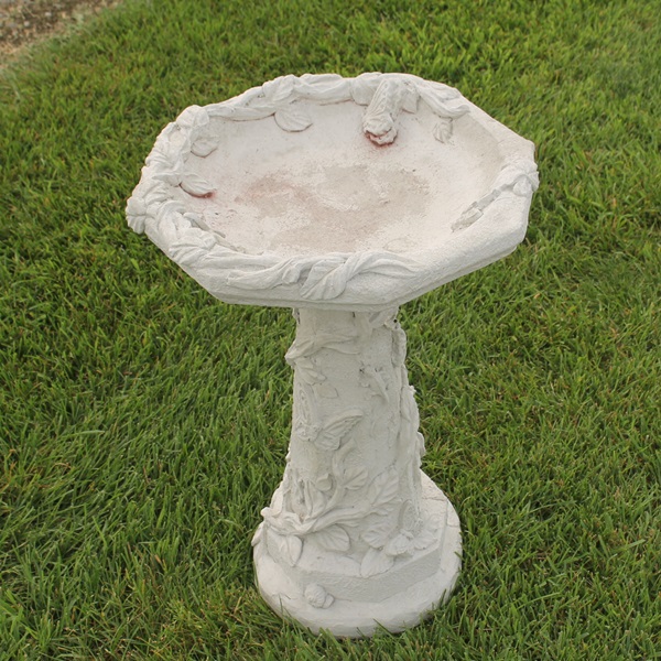 Medium Bird Bath