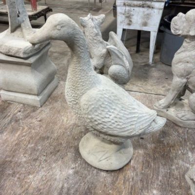 Head Turned Goose – Porch Goose