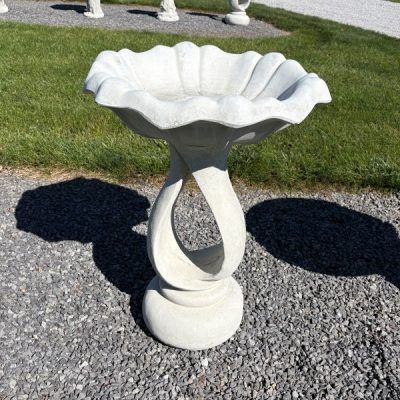 Ribbon Tulip Medium Bird Bath